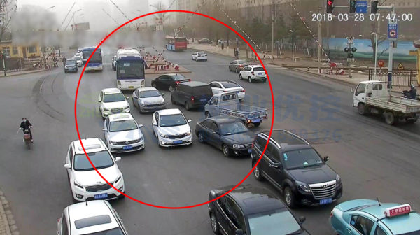 圖7 東進(jìn)口直行與西進(jìn)口左轉(zhuǎn)車輛沖突