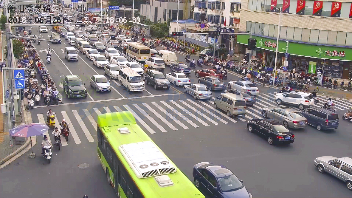 圖6?方案優(yōu)化前路口車輛回溢情況