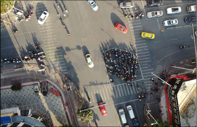 圖11 早高峰南進(jìn)口非機(jī)動(dòng)車駛?cè)氪袇^(qū)(優(yōu)化后)