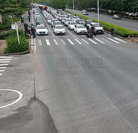 圖7 晚高峰南進(jìn)口排隊(duì)長(zhǎng)度(優(yōu)化前)