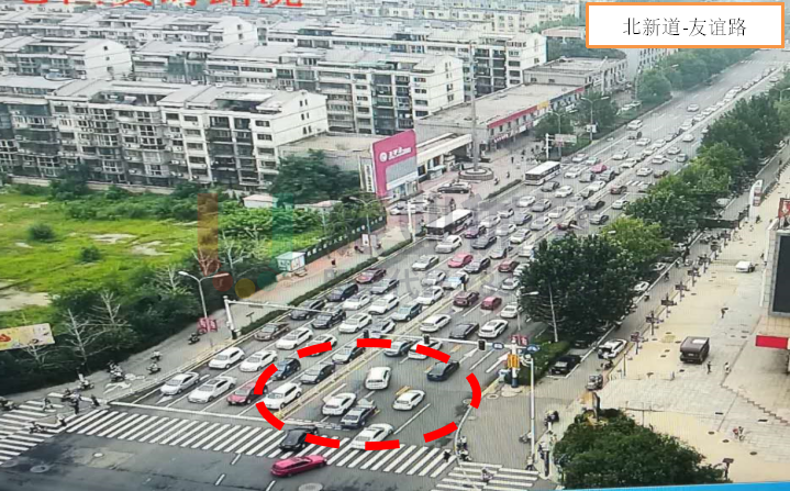 圖6 北新道-友誼路(路口1)雙借道左轉(zhuǎn)車(chē)道被回溢車(chē)輛占用