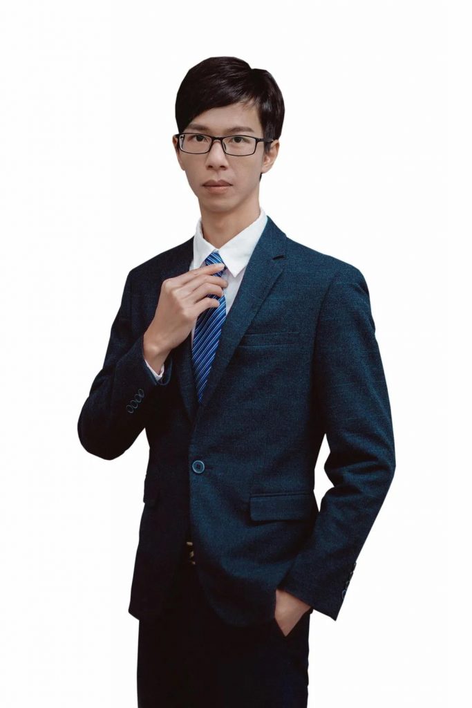 點(diǎn)評(píng)專(zhuān)家鄧光文