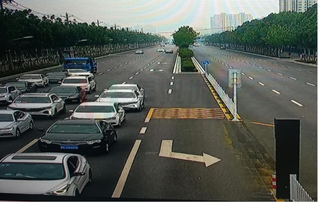 圖11 南進(jìn)口一個(gè)綠燈后左轉(zhuǎn)車(chē)輛排隊(duì)情況(優(yōu)化后)